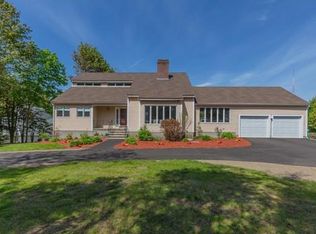 118 Lexington St, Burlington, MA 01803