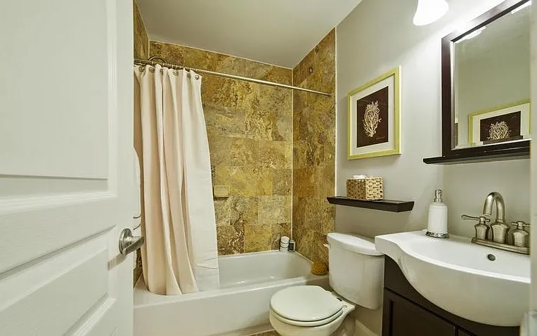 1034 Quebec Pl NW — Photo 5