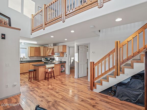 5th image of 22625 Lake Hill Dr