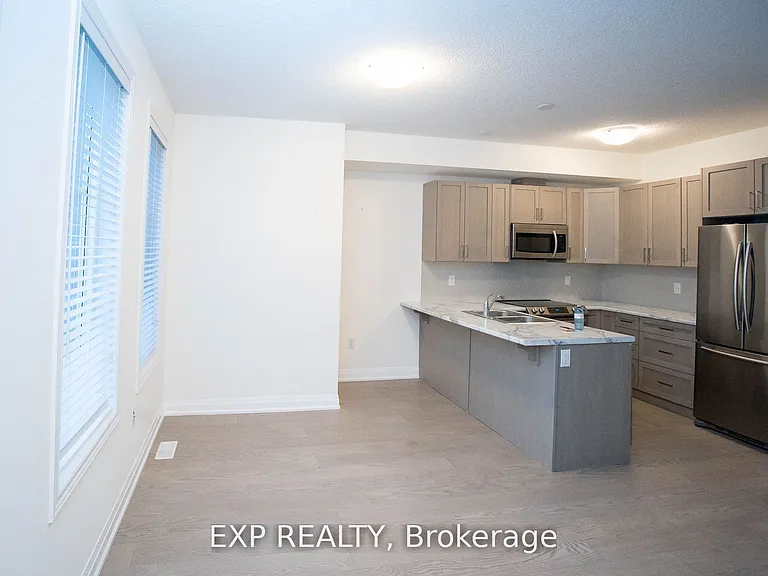 445 Ontario St S #105 — Photo 14