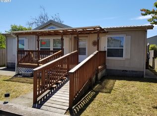 125 N 11th St, Lakeside, OR 97449