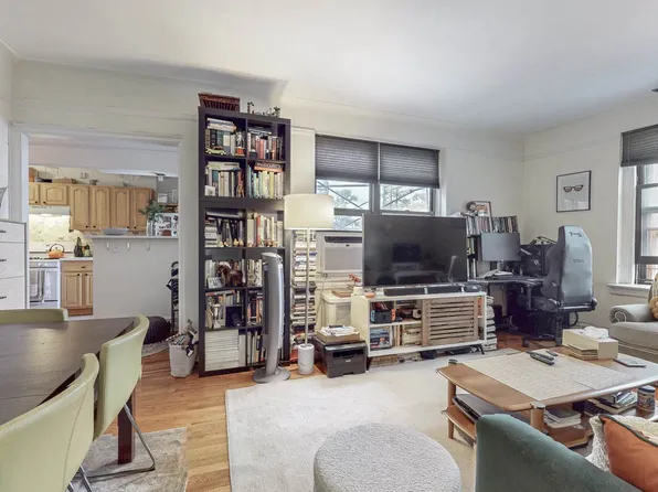 72-34 Austin Street image 11 of 20