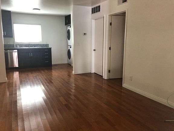 5th image of 3727 Kelton Ave #2