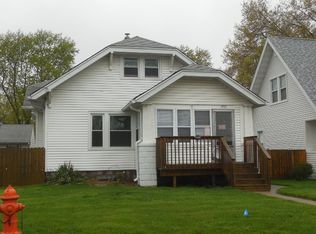 1911 32nd St, Moline, IL 61265