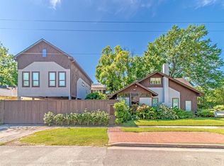 2626 Reagan St, Houston, TX 77009