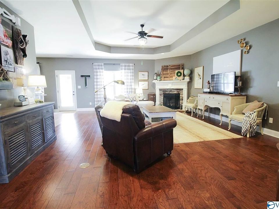 2nd image of 347 Northlake Dr