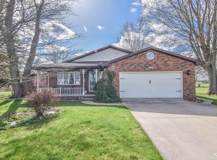 8399 Minx Rd, Temperance, MI 48182