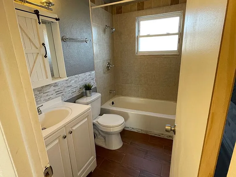 1125 W 96th Ave — Photo 8