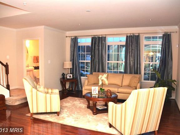 4th image of 2123 Congresbury Pl