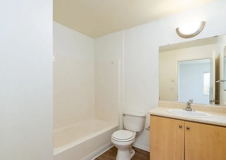 Twin Palm Apartments — Photo 10