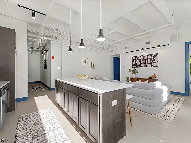 14650 Detroit Ave #708 — Photo 9