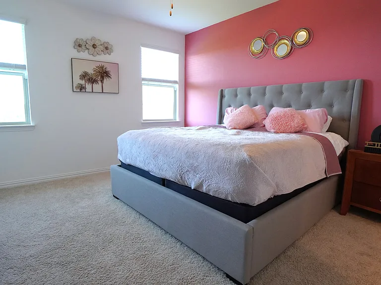 725 Alden Dr — Photo 16