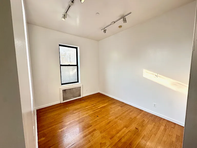 500 W 148th St #5B — Photo 2