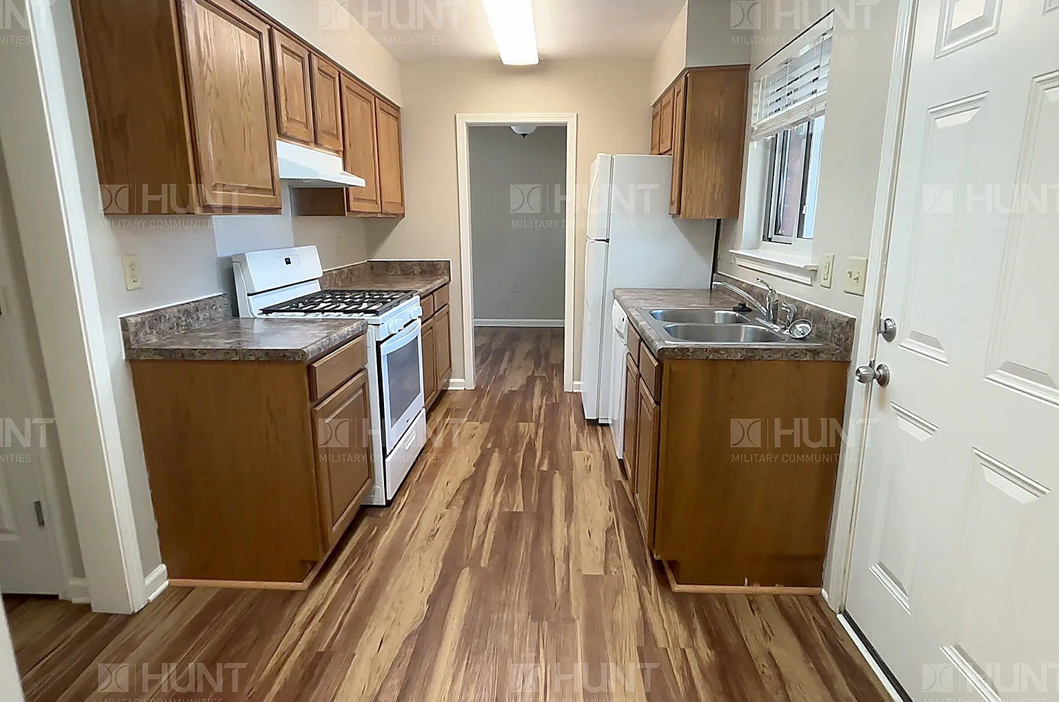 3 bed, 1275 sqft, $1,400 — Photo 1
