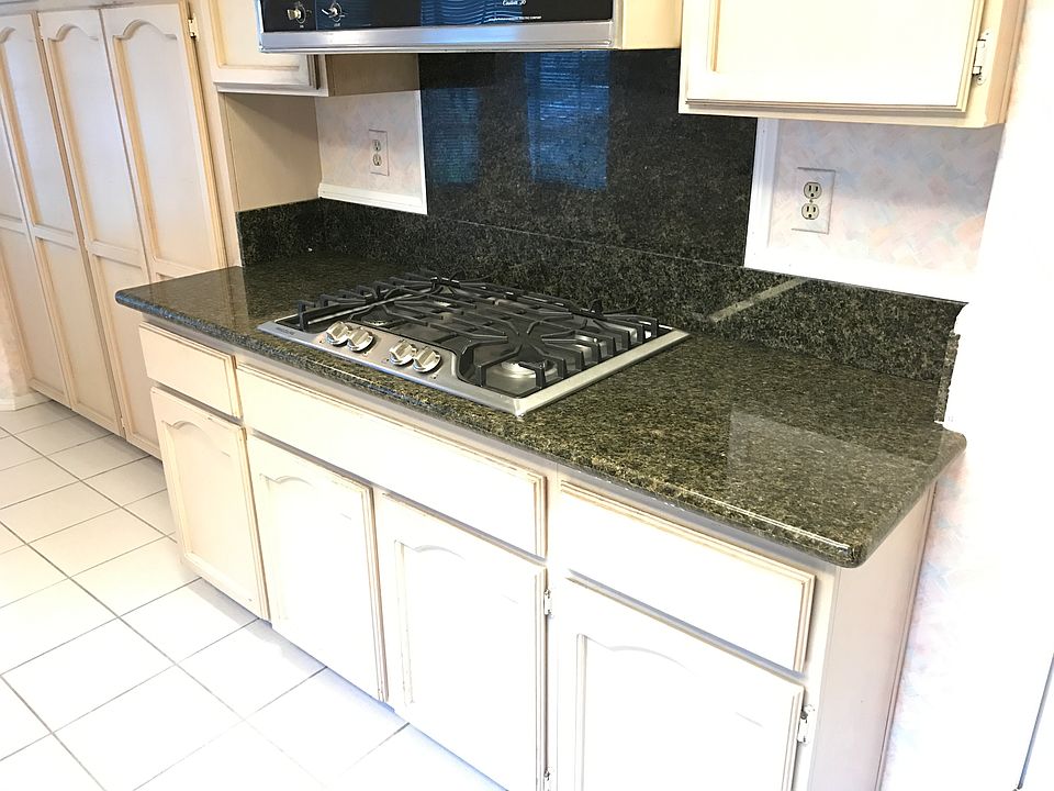 1st image of 474 Savona Way