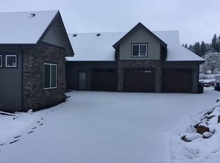 84534 Covenant Dr, Fall Creek, OR 97438