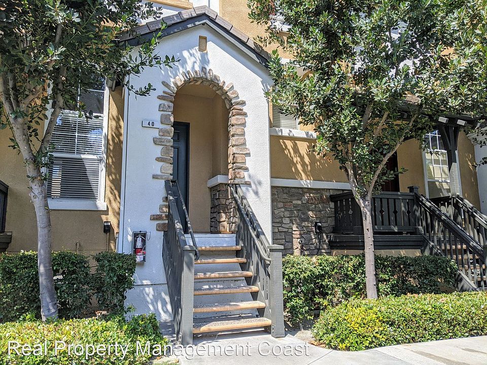 1st image of 40 Cupertino Cir