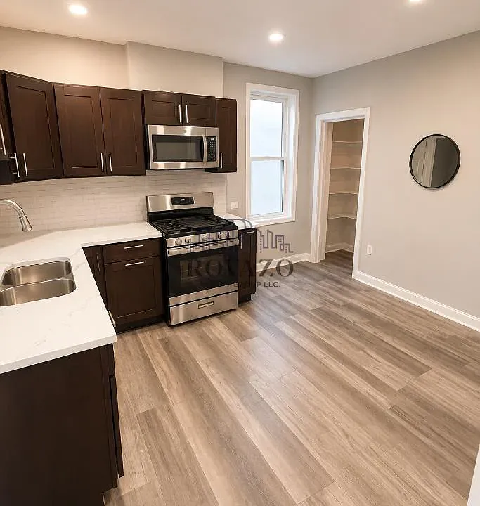 367 Morris Ave #2