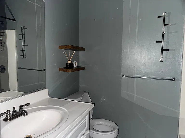 8027 Country Oaks Rd — Photo 6