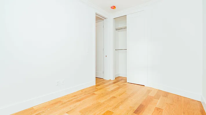 Rented by Nooklyn NYC LLC | media 28