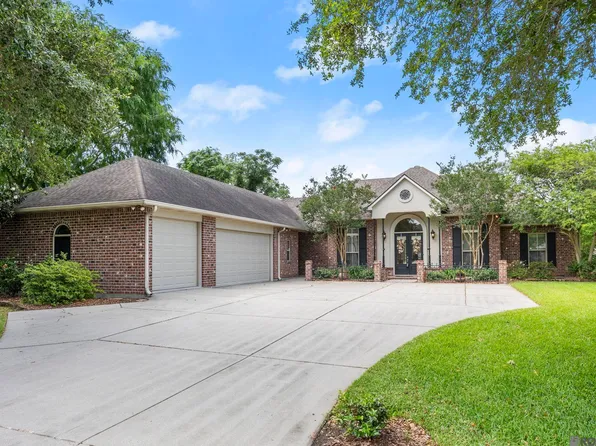 35430 Oak Manor Ave, Geismar, LA 70734