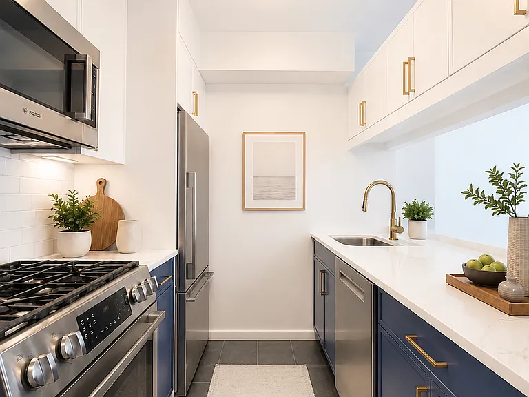 2373 Broadway #407 — Photo 3