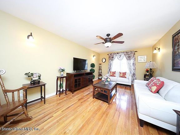 2nd image of 3165 Nostrand Ave APT 4V