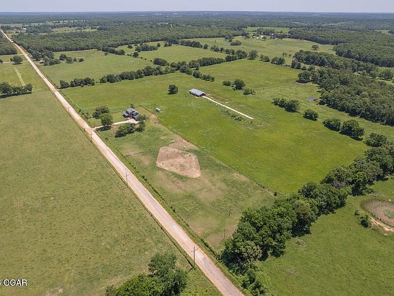 5th image of 1775/ACRES-884 Holly Rd