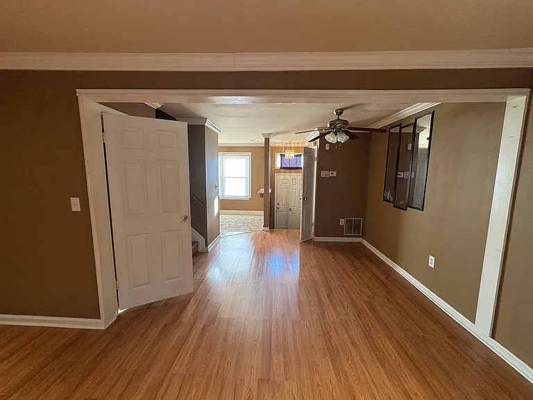 2140 Cedar Barn Way — Photo 4