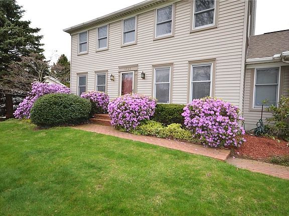 3rd image of 5745 Heritage Ave