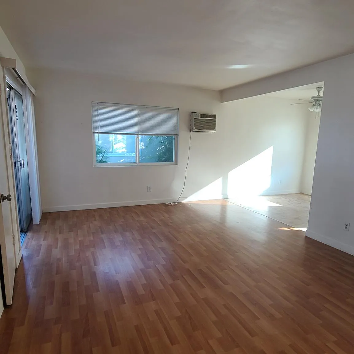 2 bed, 1100 sqft, $2,250 — Photo 4