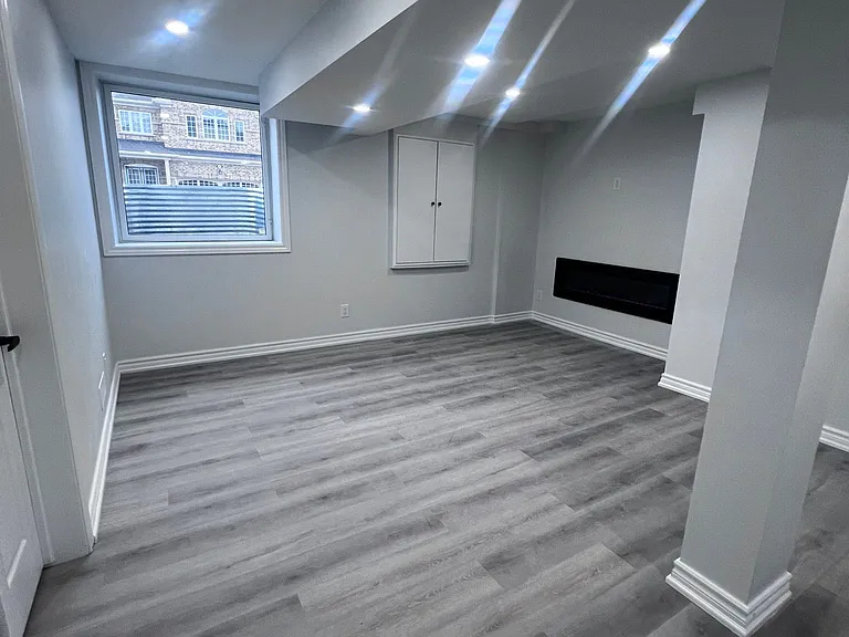 999 Black Cherry Dr #LOWER — Photo 6