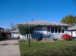 1913 Clement St, Crest Hill, IL 60403