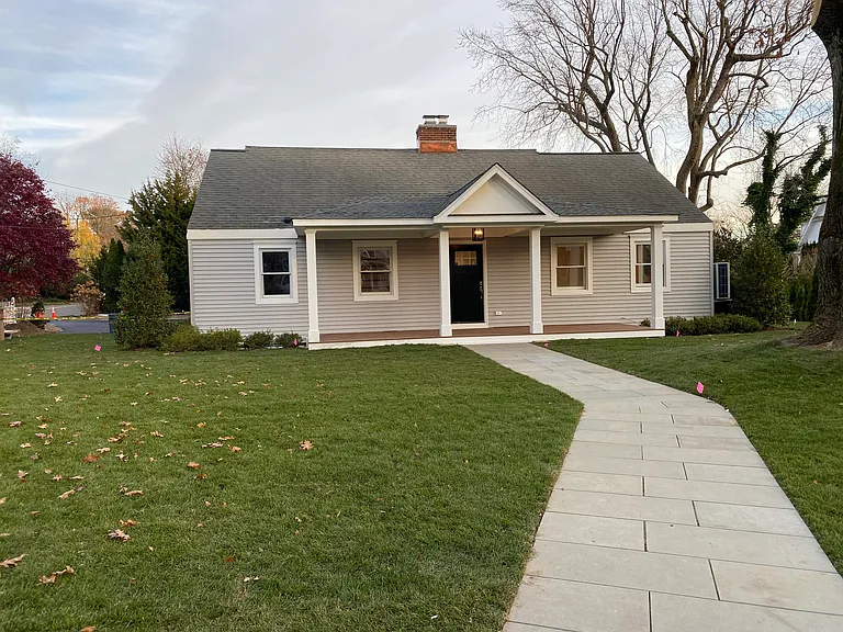 124 Shore Rd — Photo 21