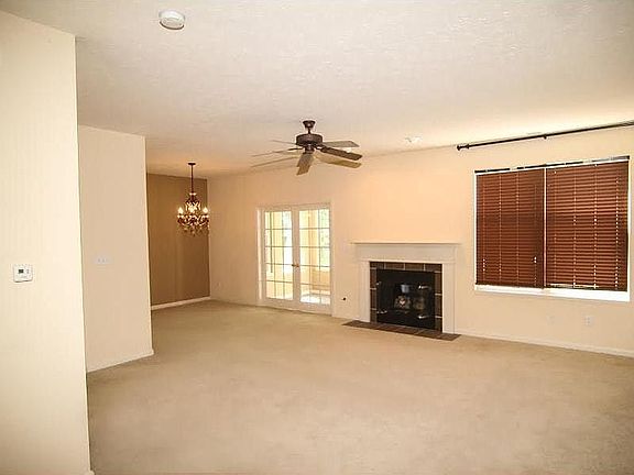 3rd image of 8341 Pine Branch Ln