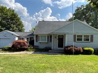 987 Paul Rd, Rochester, NY 14624