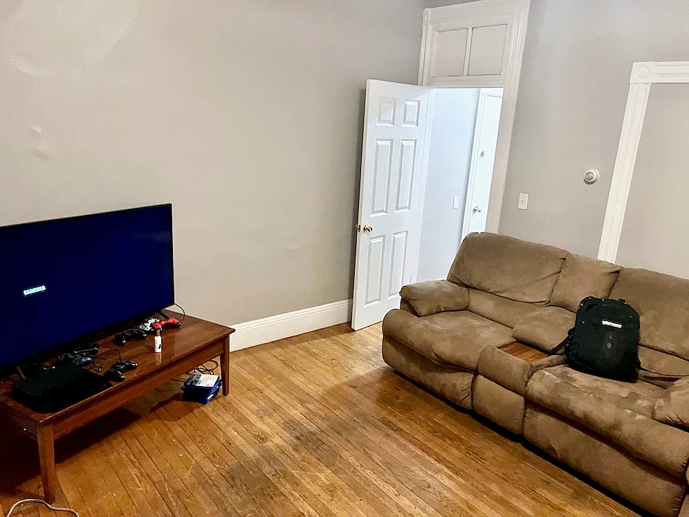 3 bed, 1139 sqft, $4,500 — Photo 3