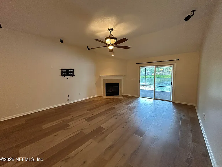 13916 Fish Eagle Dr E — Photo 33