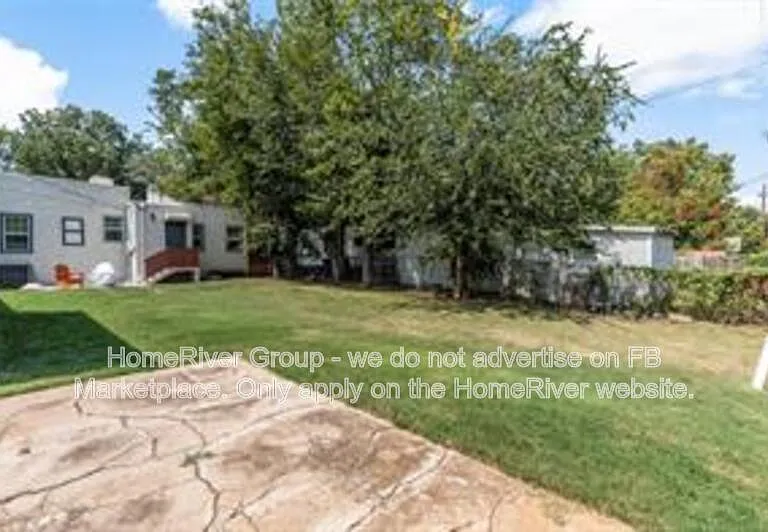 115 S Knoxville Ave — Photo 27