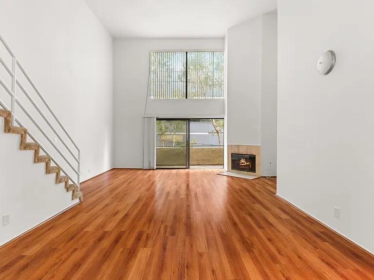 1619 S Bentley Ave #304 — Photo 5