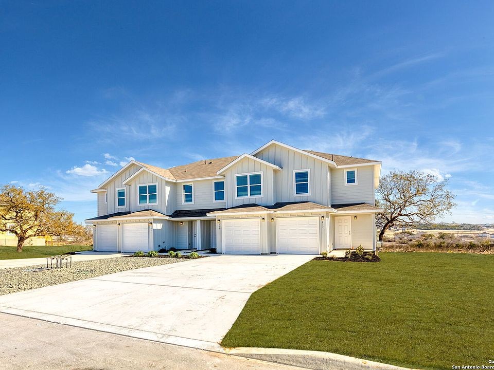 1st image of 121-125-129-133 Stefan Estates