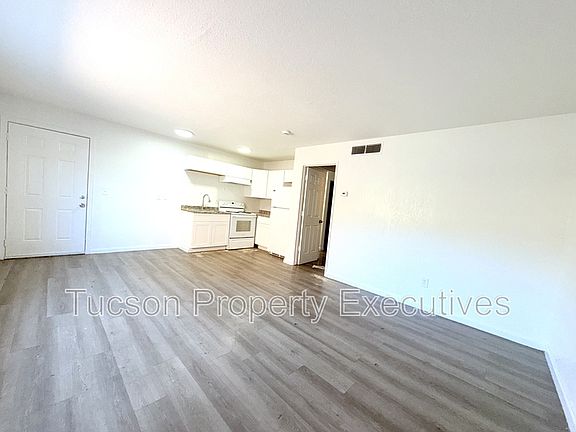2nd image of 3810 E Monte Vista Dr APT 107