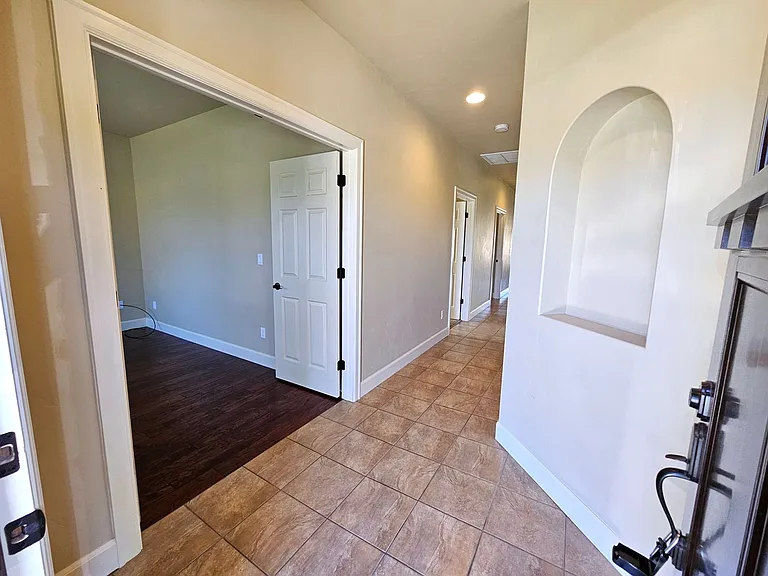 2817 Tuscanna Dr — Photo 6