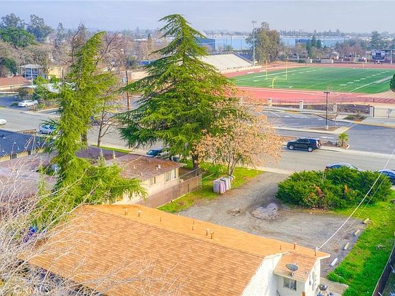 2nd image of 1190 Pomona Ave