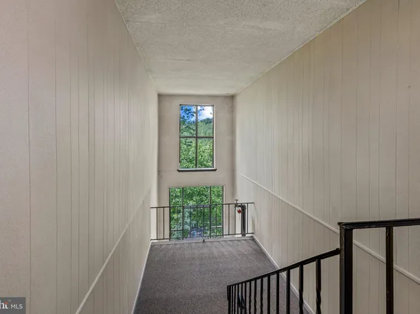 400 Glendale Rd #D51, Havertown, PA 19083