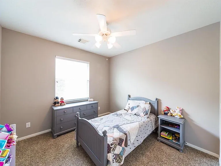 24023 Northshire Ln — Photo 23