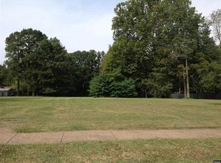115 Sterling St, Martin, TN 38237