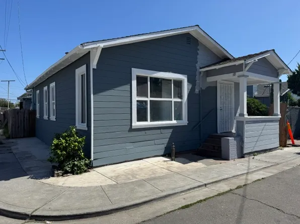 1638 Sunshine Ct, Oakland, CA 94621