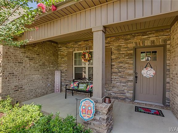 4th image of 13900 Prince William Way