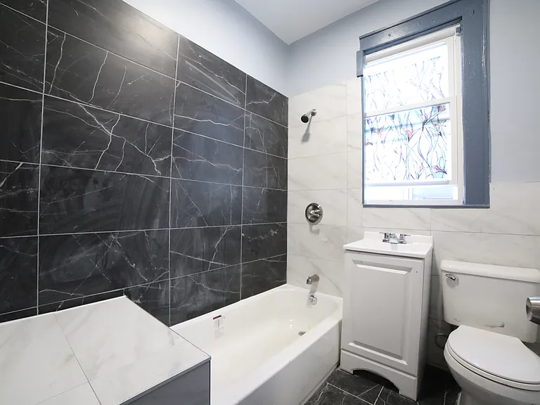 112 Neptune Ave #3R — Photo 3